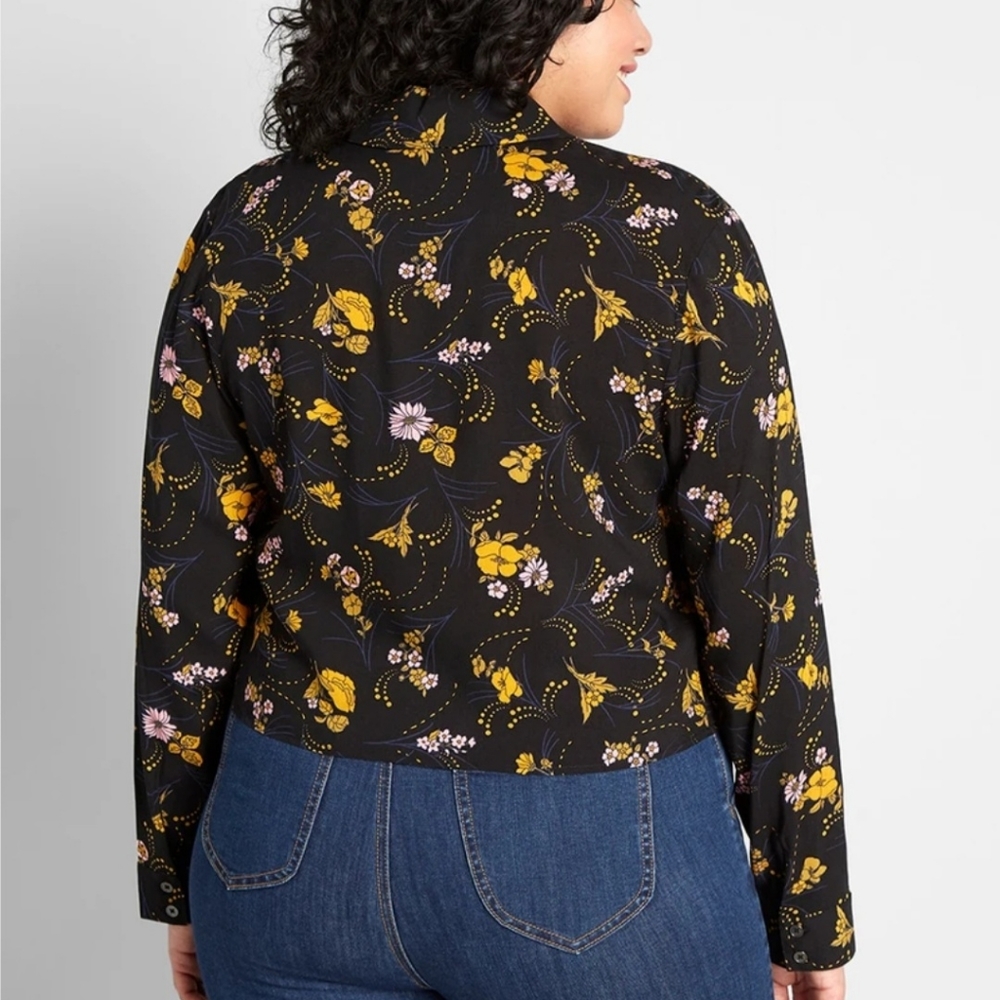 ModCloth Black Floral Cropped Button Down Blouse - Picture 2 of 7